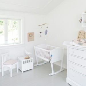 biała kołyska oliver furniture białe meble dla dziecka skandynawski styl